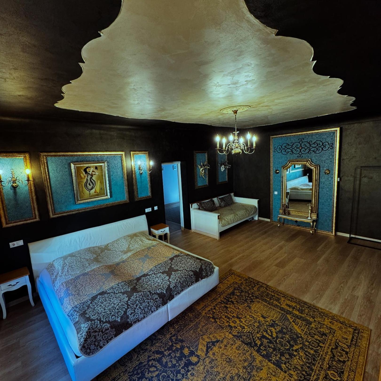 Harteneck Apartment *